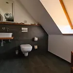 Zum Leineweber Отель Бург