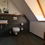 Zum Leineweber Отель 4*