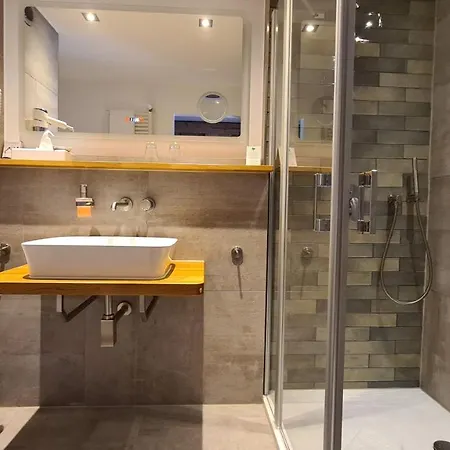 Zum Leineweber 4* بورغ