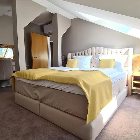 Zum Leineweber Hotel