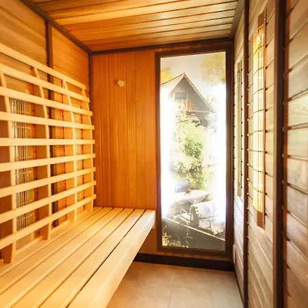 Zum Leineweber Hotel 4*