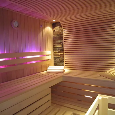 Zum Leineweber 4* Burg (Spreewald)