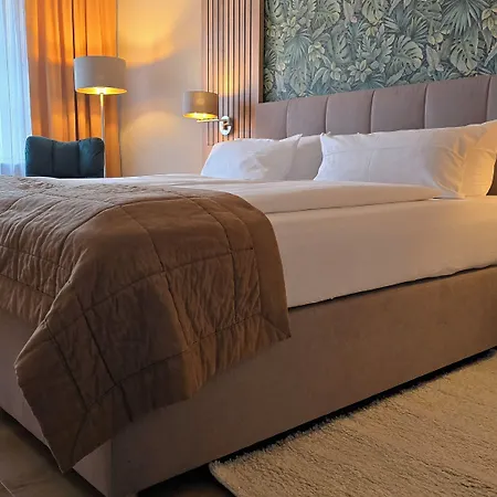 Zum Leineweber Hotel