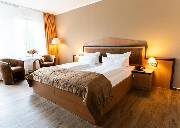 Zum Leineweber فندق