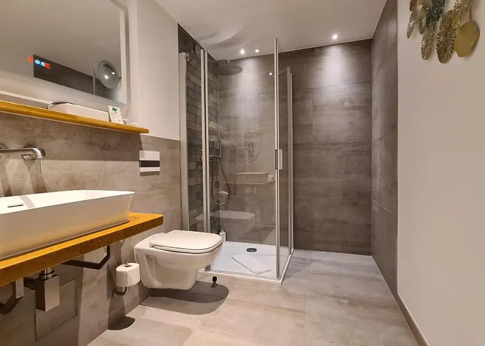 فندق Zum Leineweber 4*