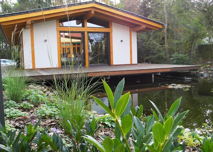 فندق Zum Leineweber 4*