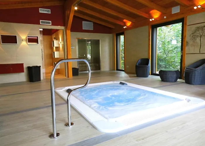 Zum Leineweber فندق