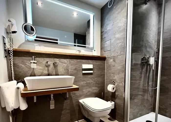 Zum Leineweber بورغ